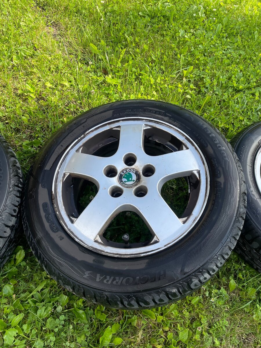 Predám elektróny s pneumatikami