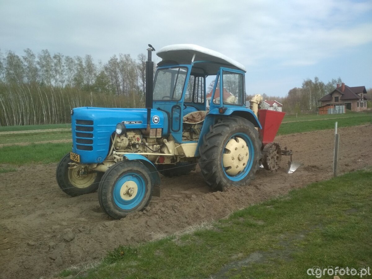 Zetor 3011 bez SPZ