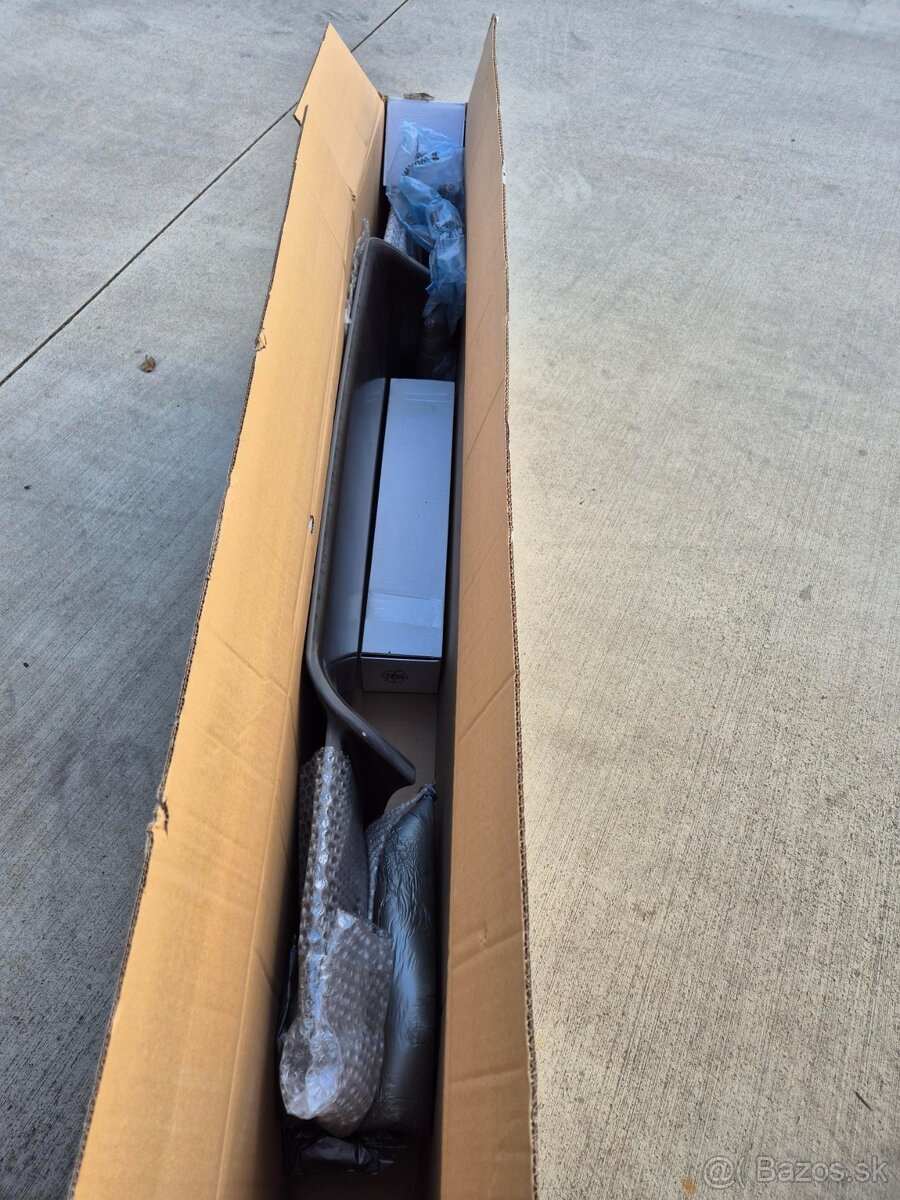 Brabus strešný spojler G464