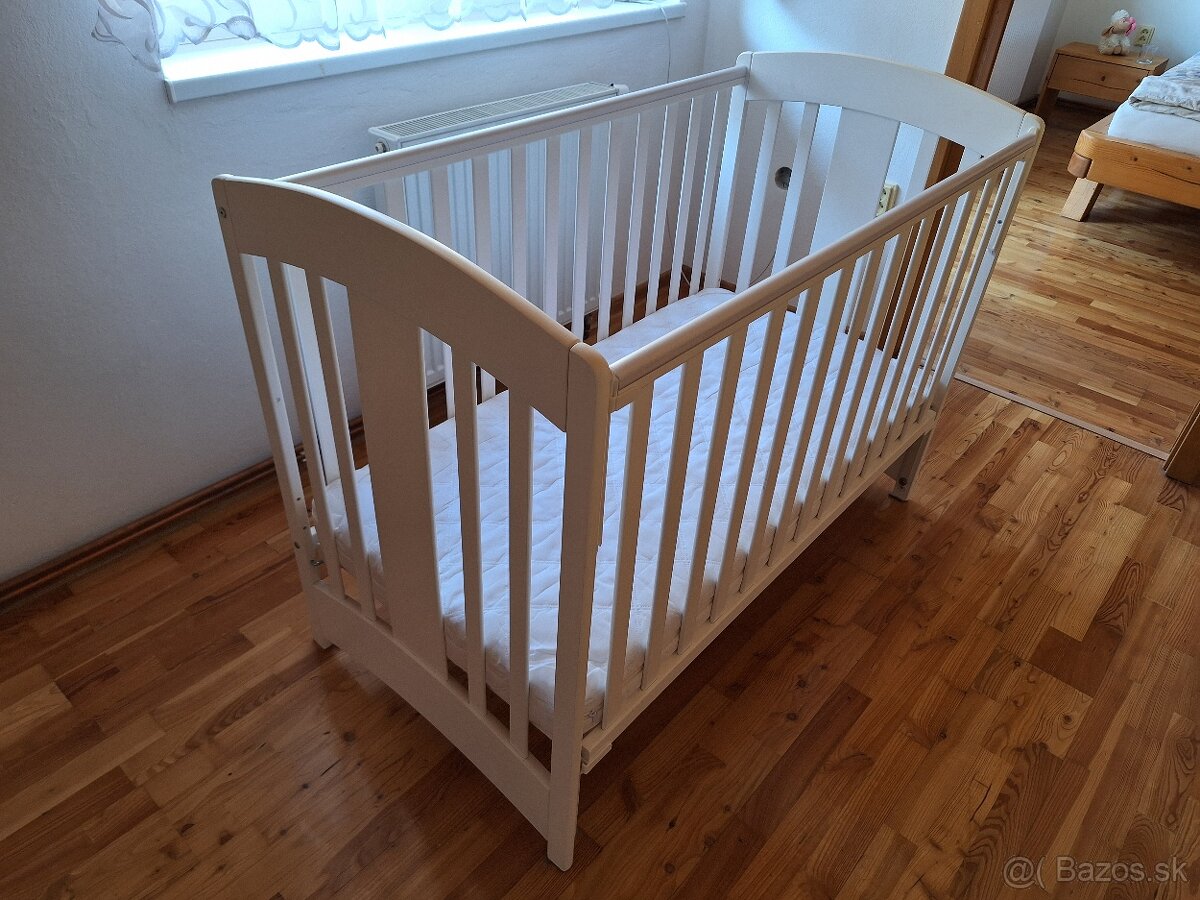 Detská postieľka s madracom a paplónom