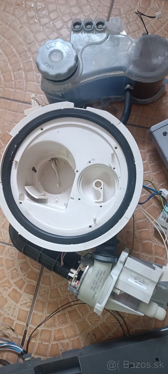 Predám Whirlpool ADG 7556