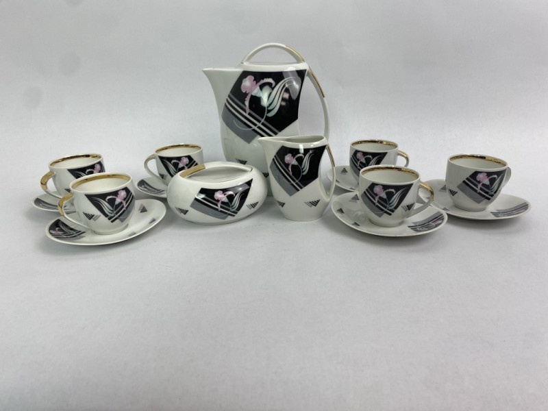 Dizajnový porcelánový servis Studio Carlsbad