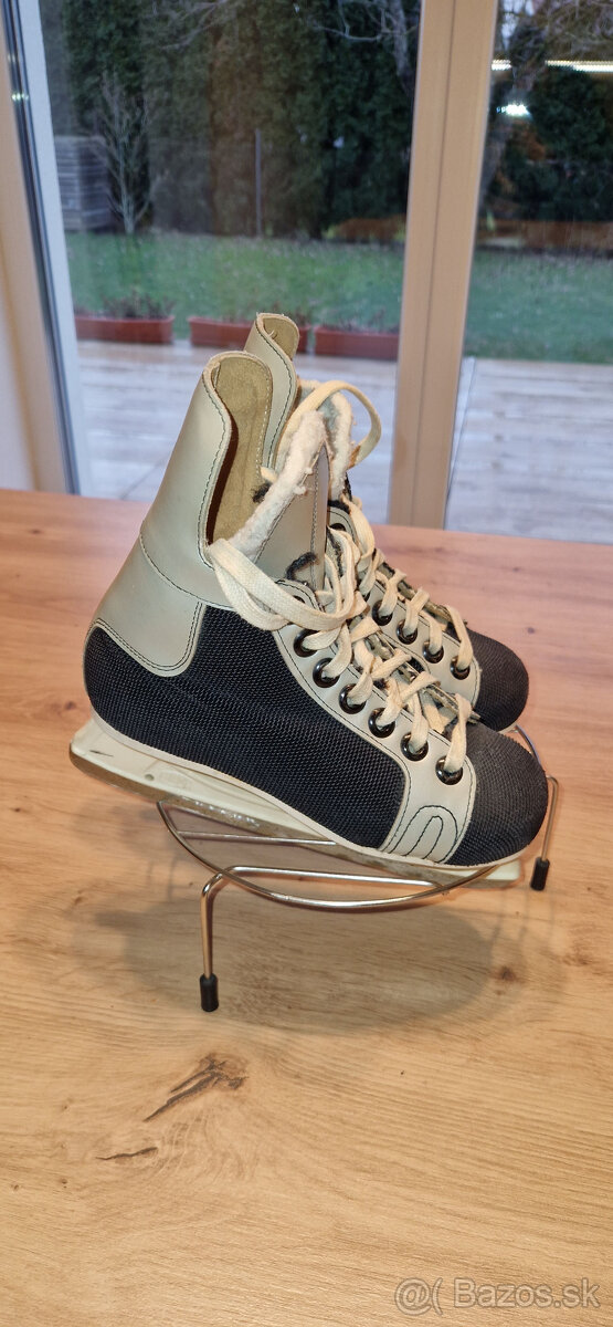 Korčule Botas (Vel. 210 mm)