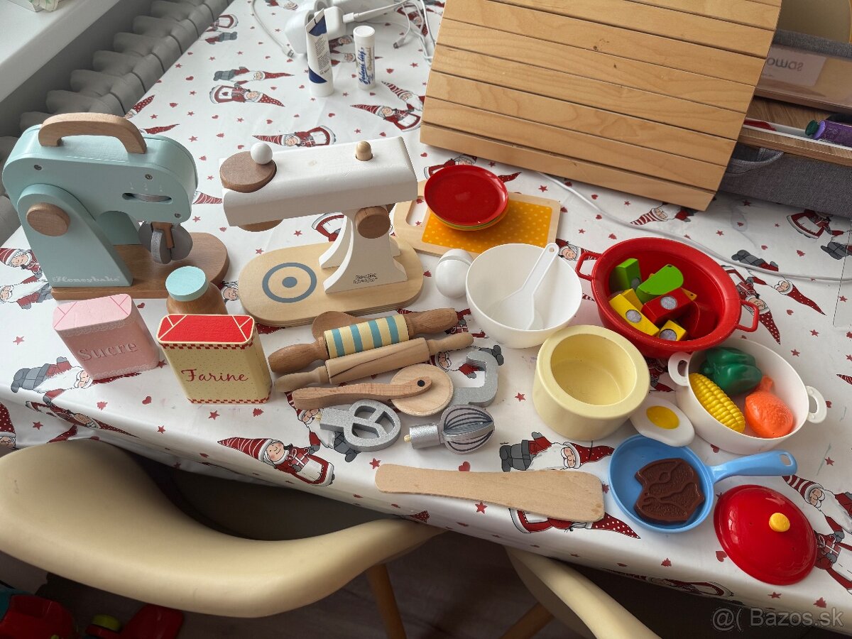 Detsky dreveny mixer s príslušenstvom