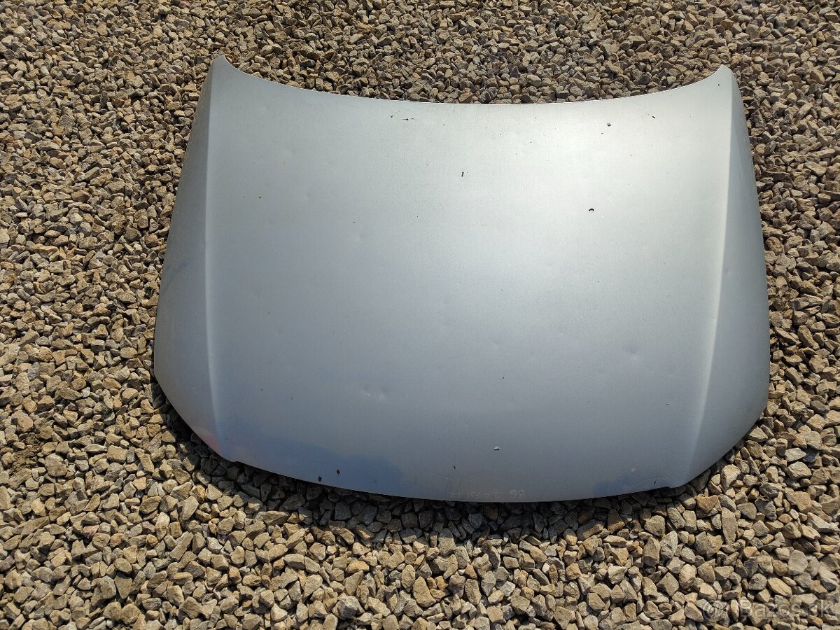 Predná kapota Passat B6
