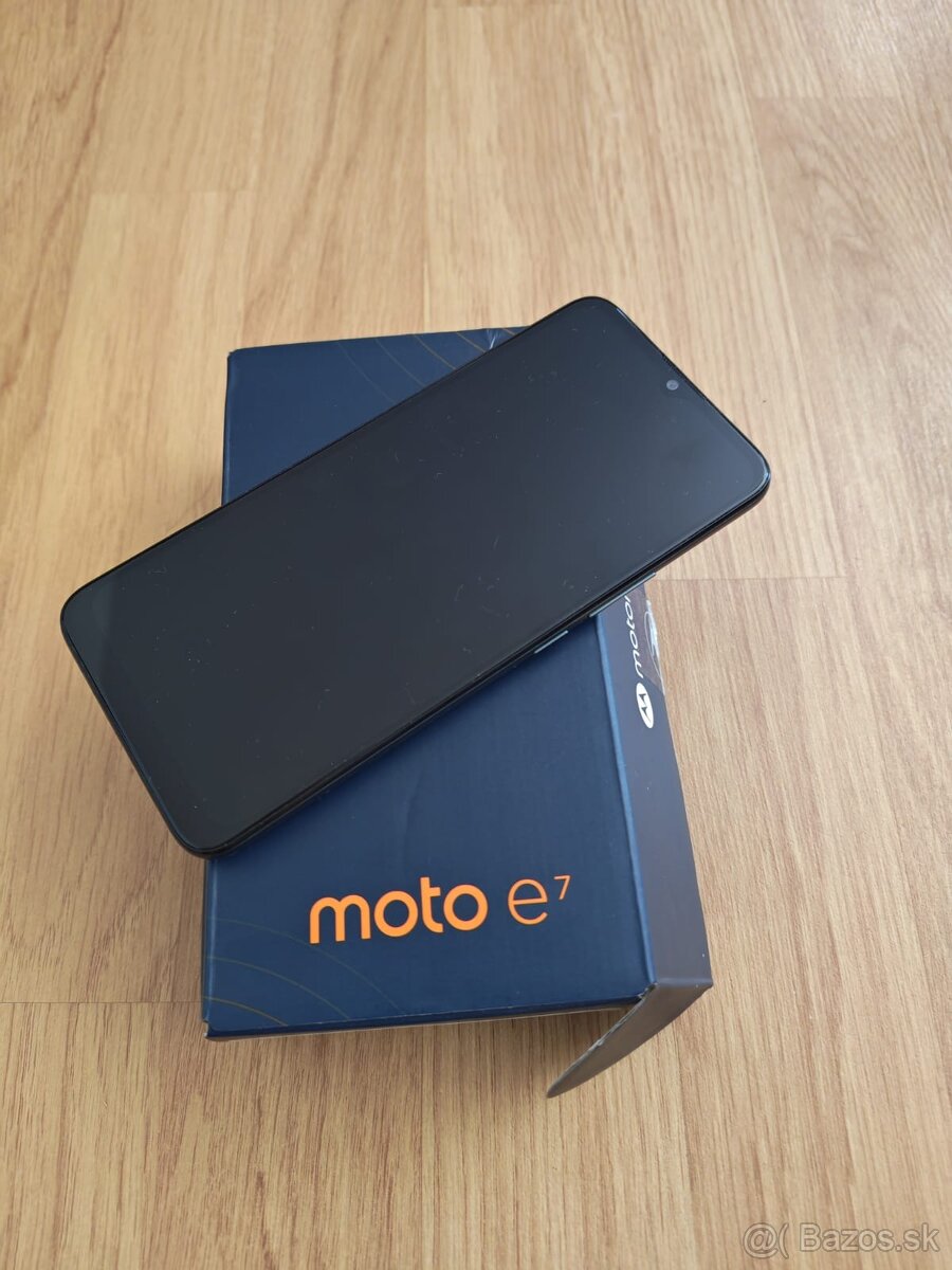 Motorola Moto E7