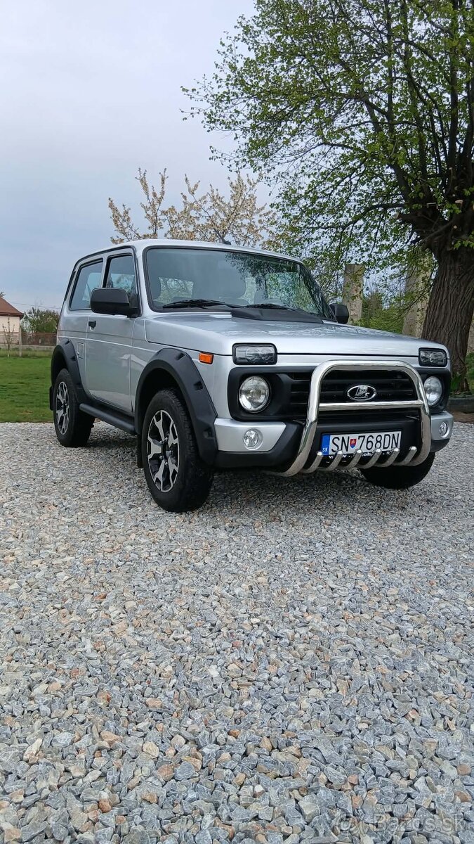 Lada niva 4x4 legend