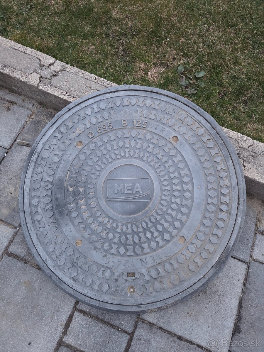Kompozitný poklop