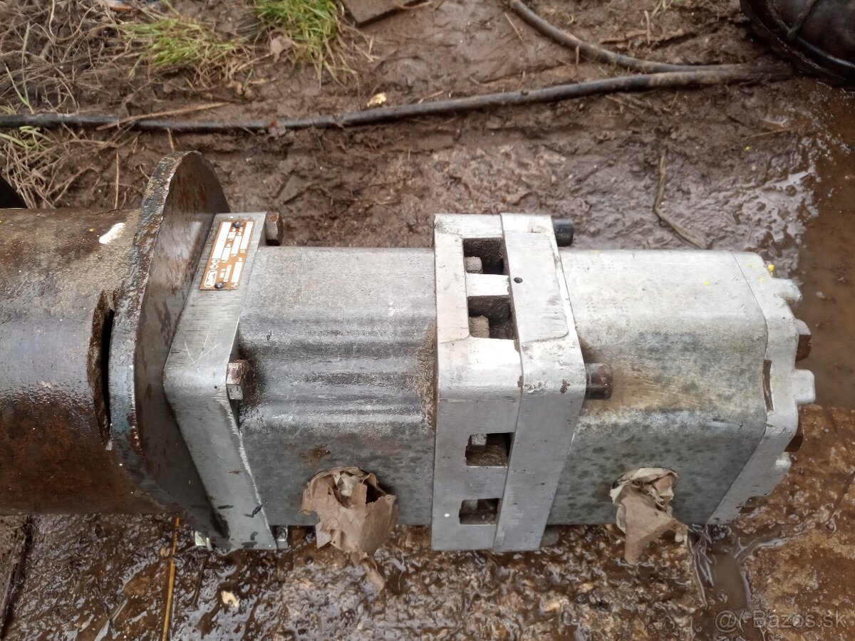 Hydraulické dvojité čerpadlo