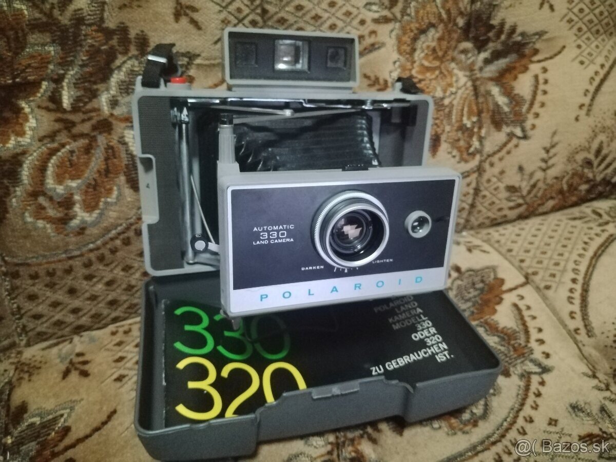 Polaroid 330