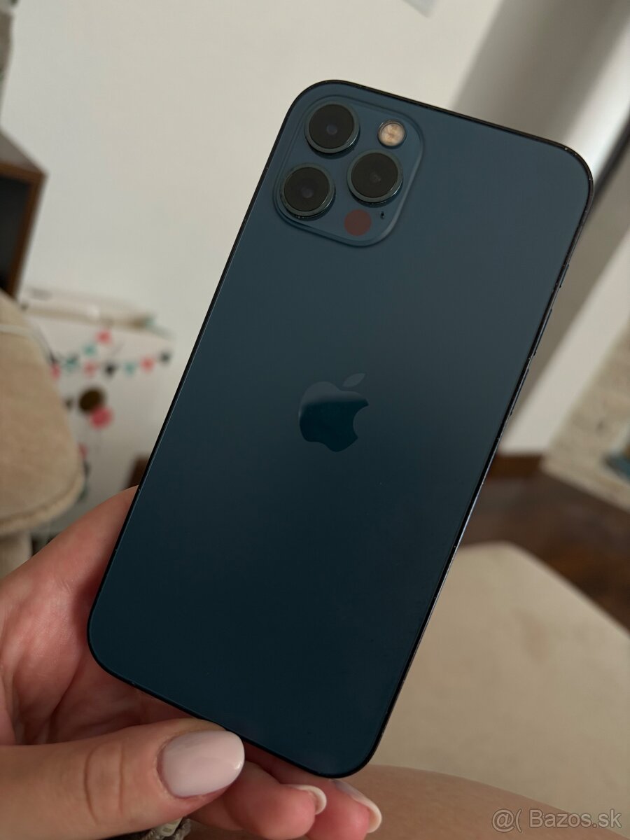 iPhone 12 pro, výborný stav