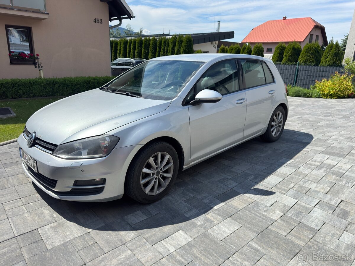 Golf VII Kratky