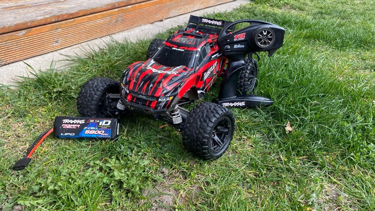 Traxxas RUSTLER 4x4 + ZADARMO BATÉRIA