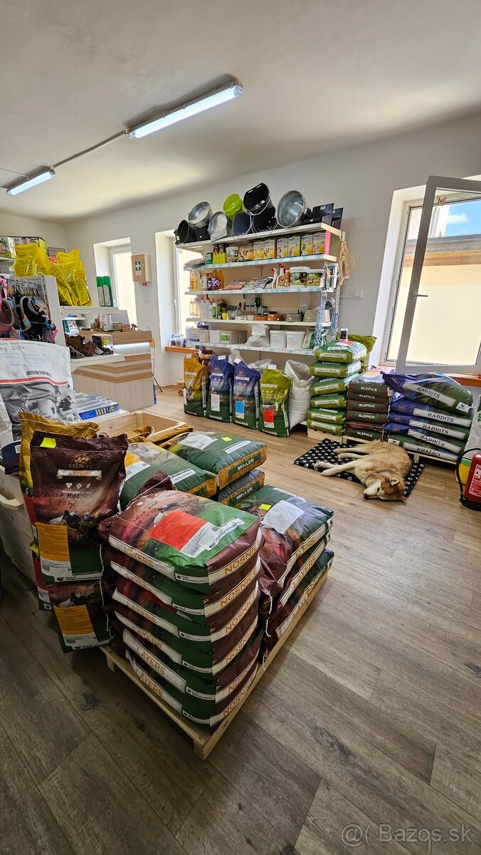 Kŕmne zmesi, obilniny a granulované krmivá