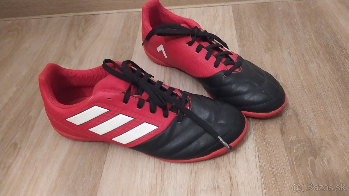 Halovky Adidas veľ. 38