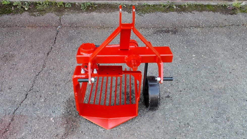 Vyoravač zemiakov model VZR-1 (vibračný)