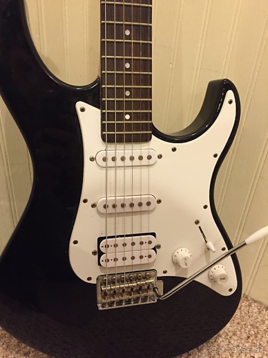 Yamaha Pacifica 012 Black