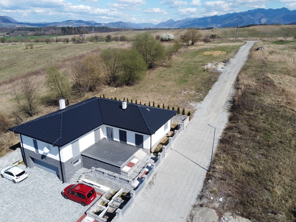 Luxusná novostavba rodinného domu / 773 m2 / Žilina - Rosina