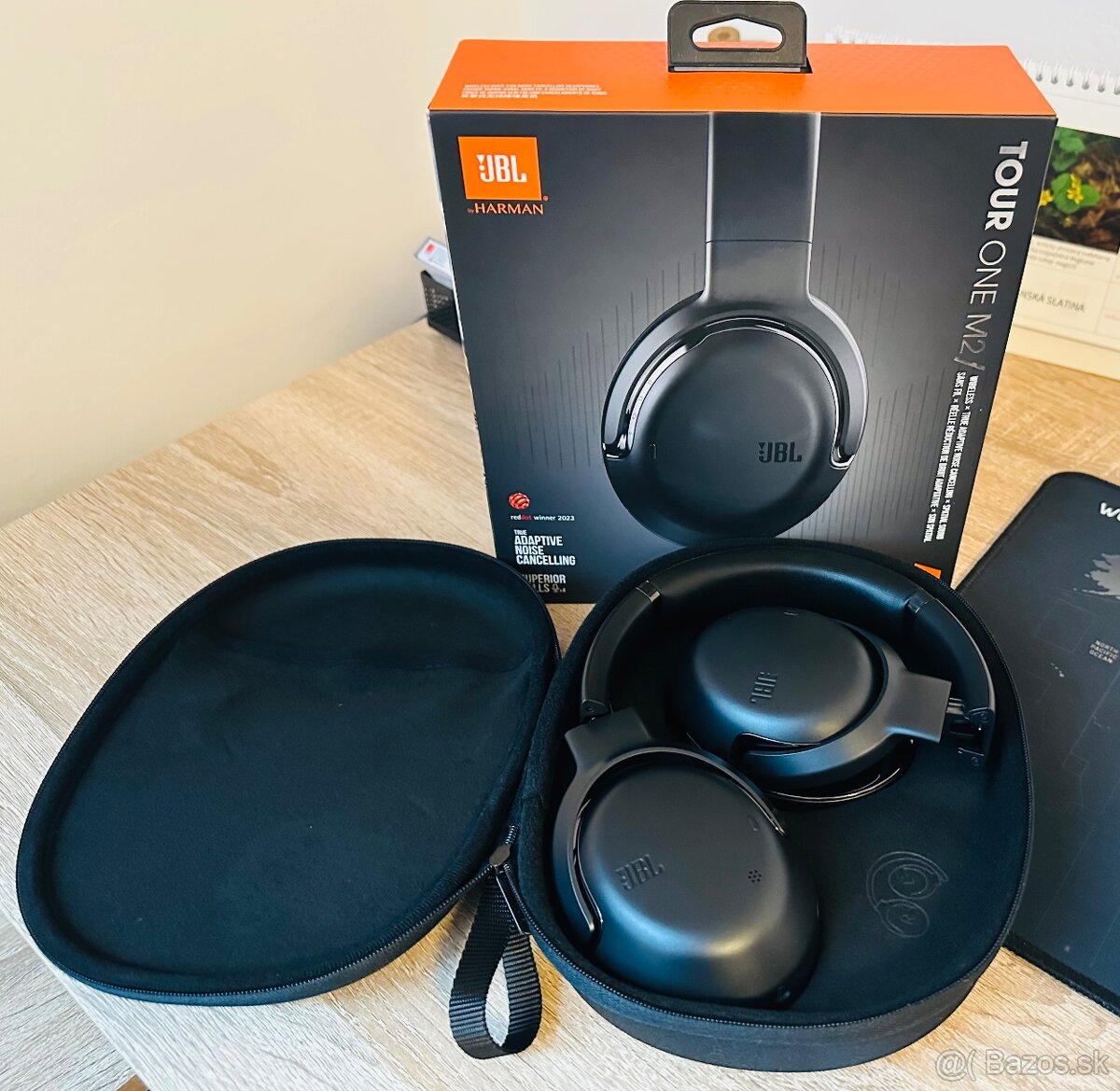 JBL TOUR ONE M2