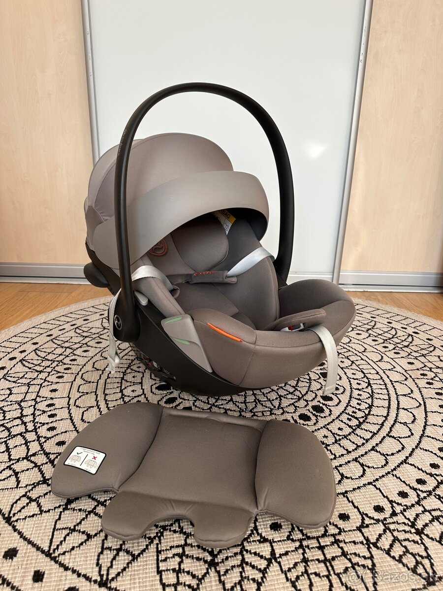 CYBEX Cloud G i-Size + Base G autosedacka vajicko