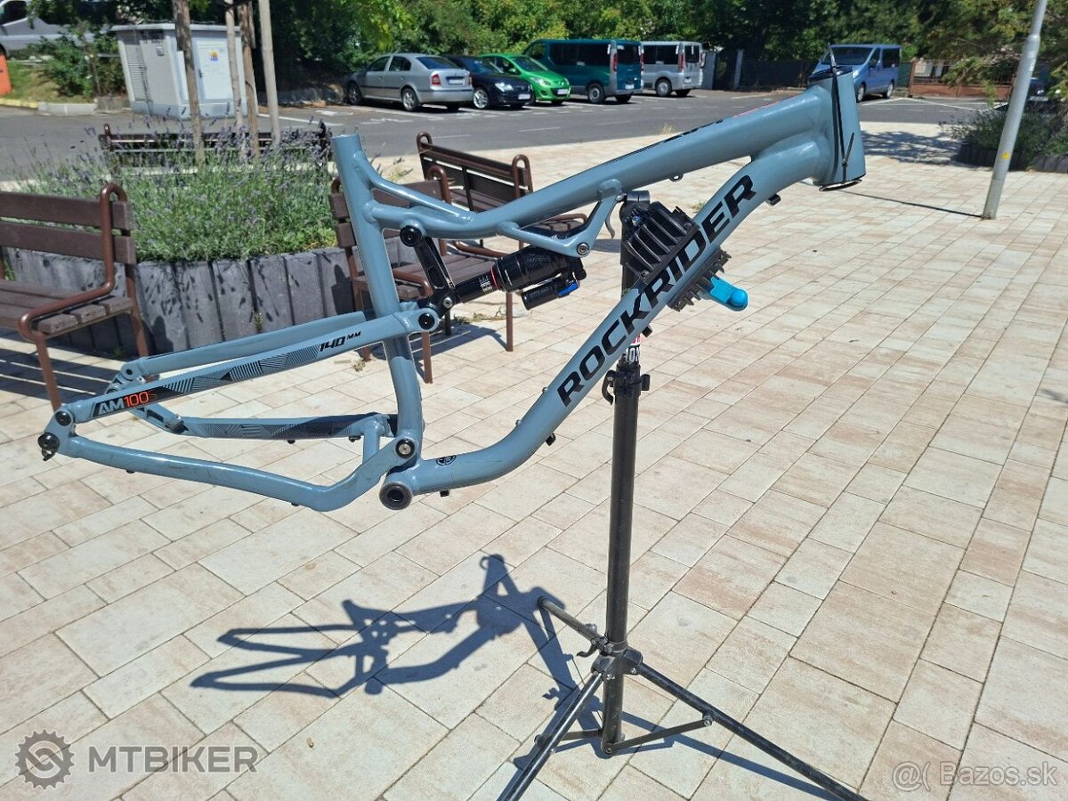 Rám Rockrider AM100s s Roch Shox Monarch Plus