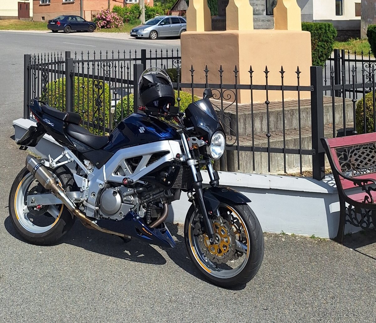 SUZUKI SV650