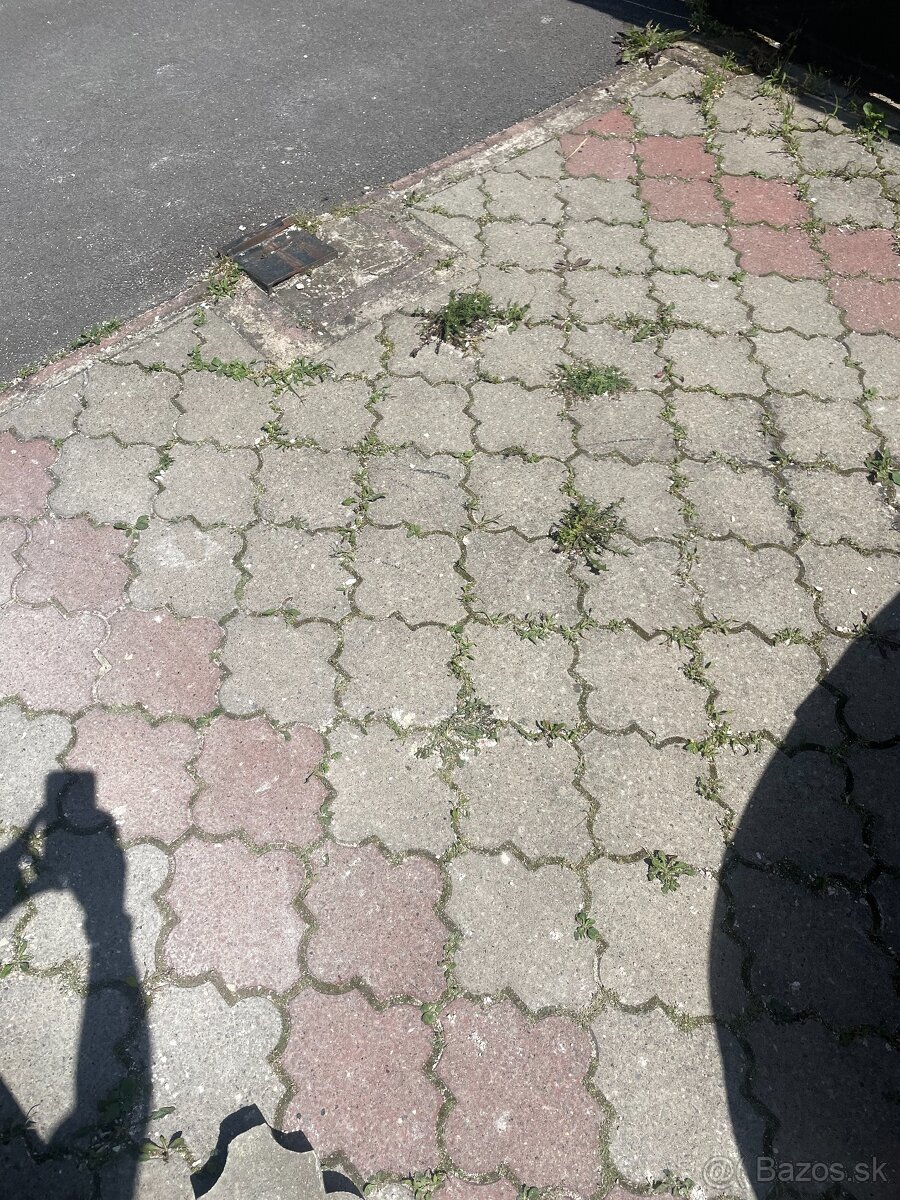 REZERVOVANÉ