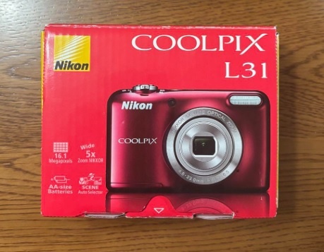 Predam fotoaparat Nikon.