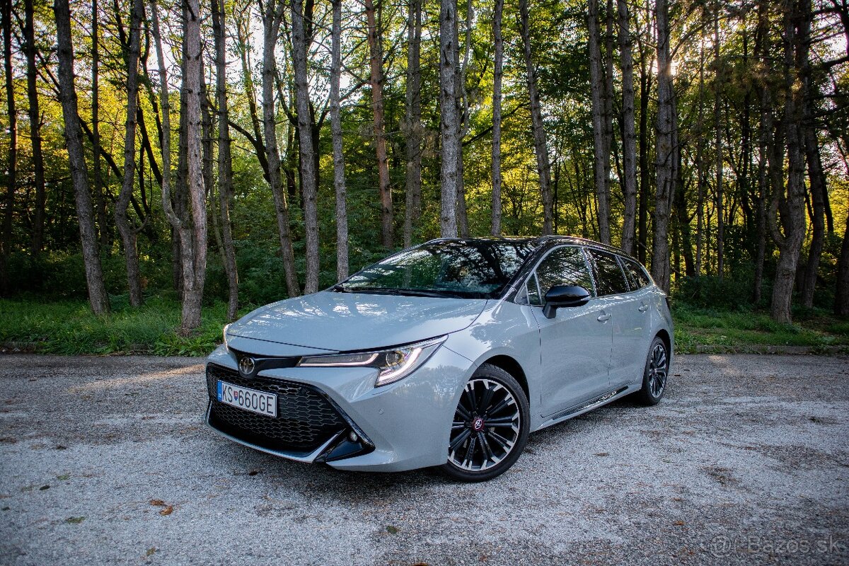 Toyota Corolla Combi 1.8 72kw+18kw (90kw) GR Hybrid