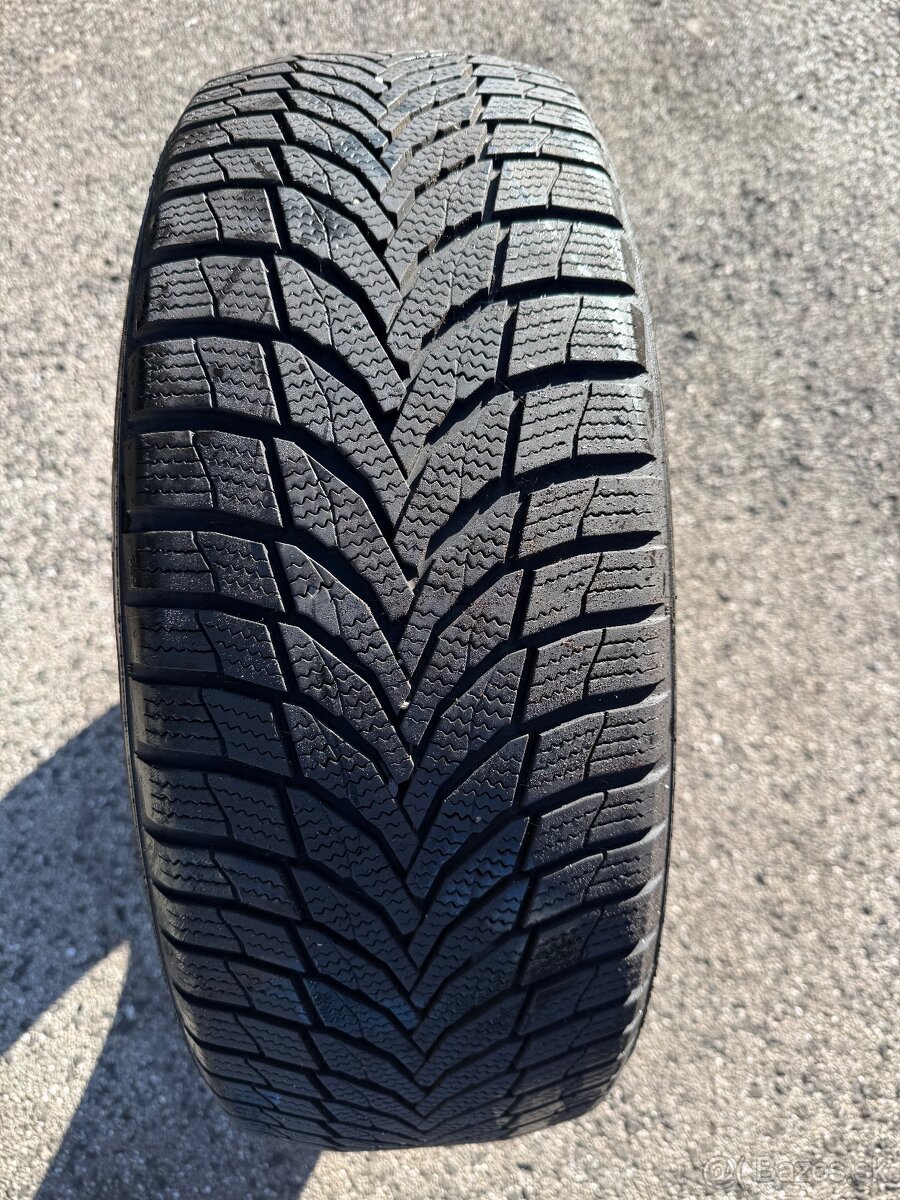 Predam zimné pneumatiky nexen 225/60r17