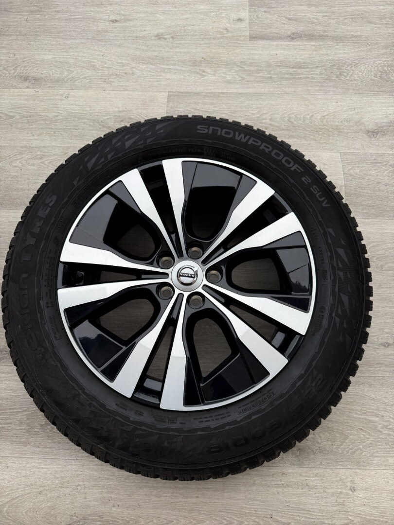 R18 ZIMNI KOLA VOLVO XC60 235/60/18 DOT2025 99,9%
