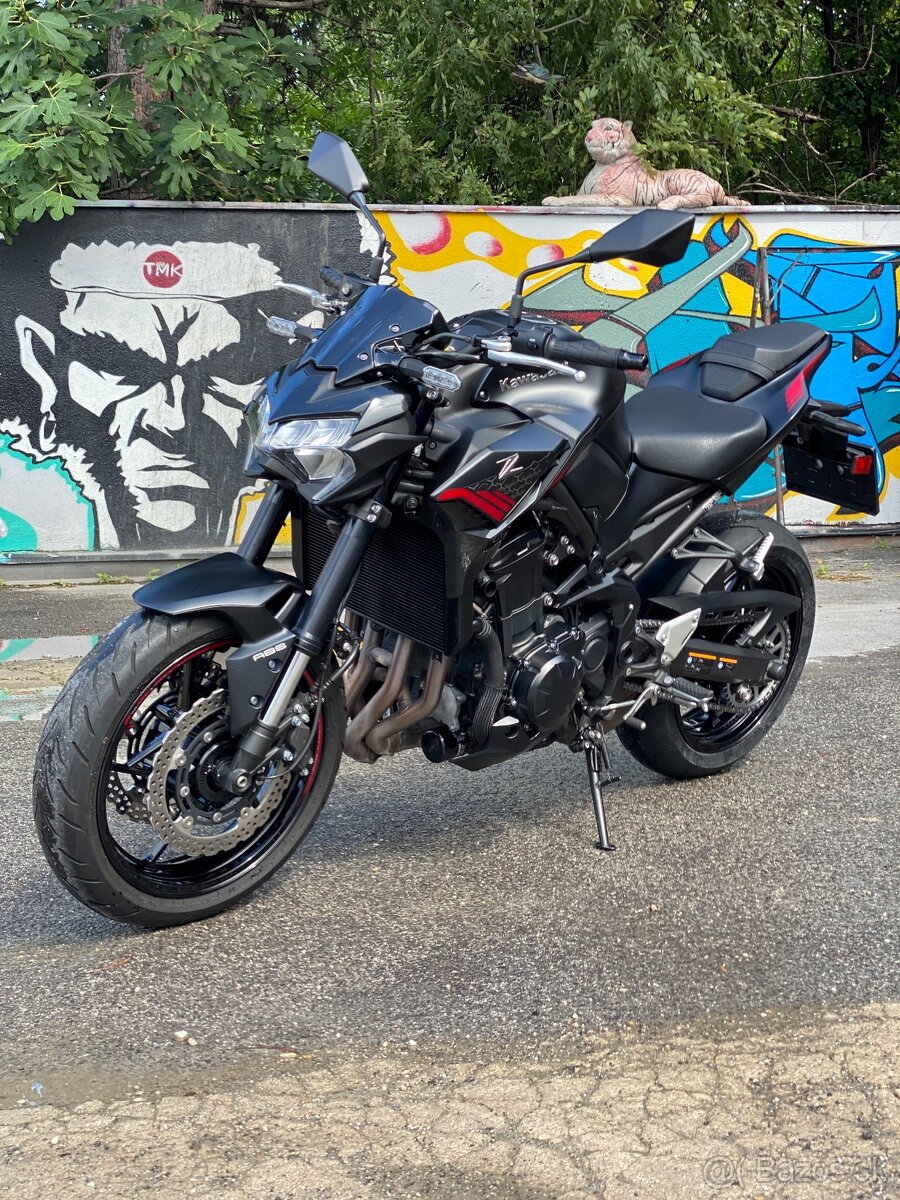 Kawasaki z 900