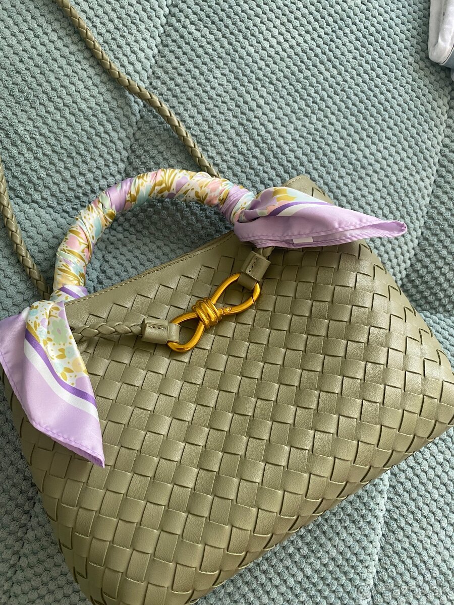 Kabelka z ekologickej kože