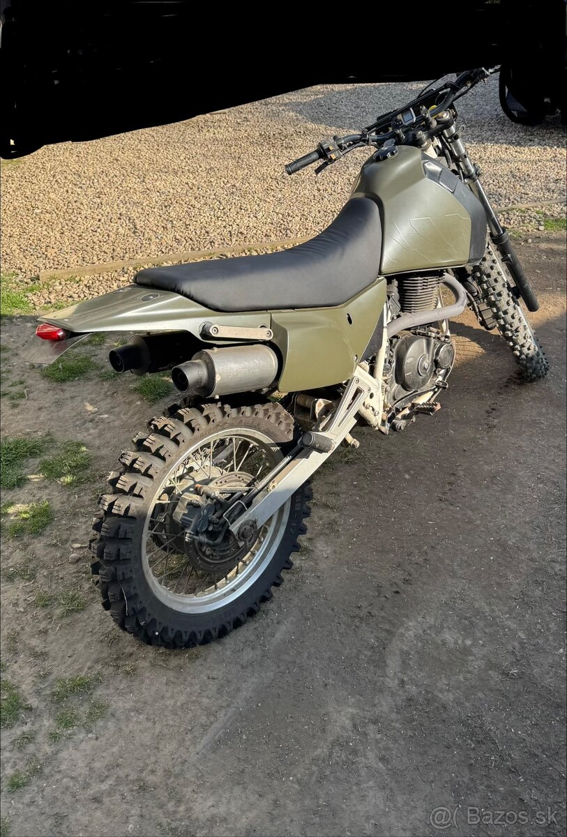 Suzuki DR650
