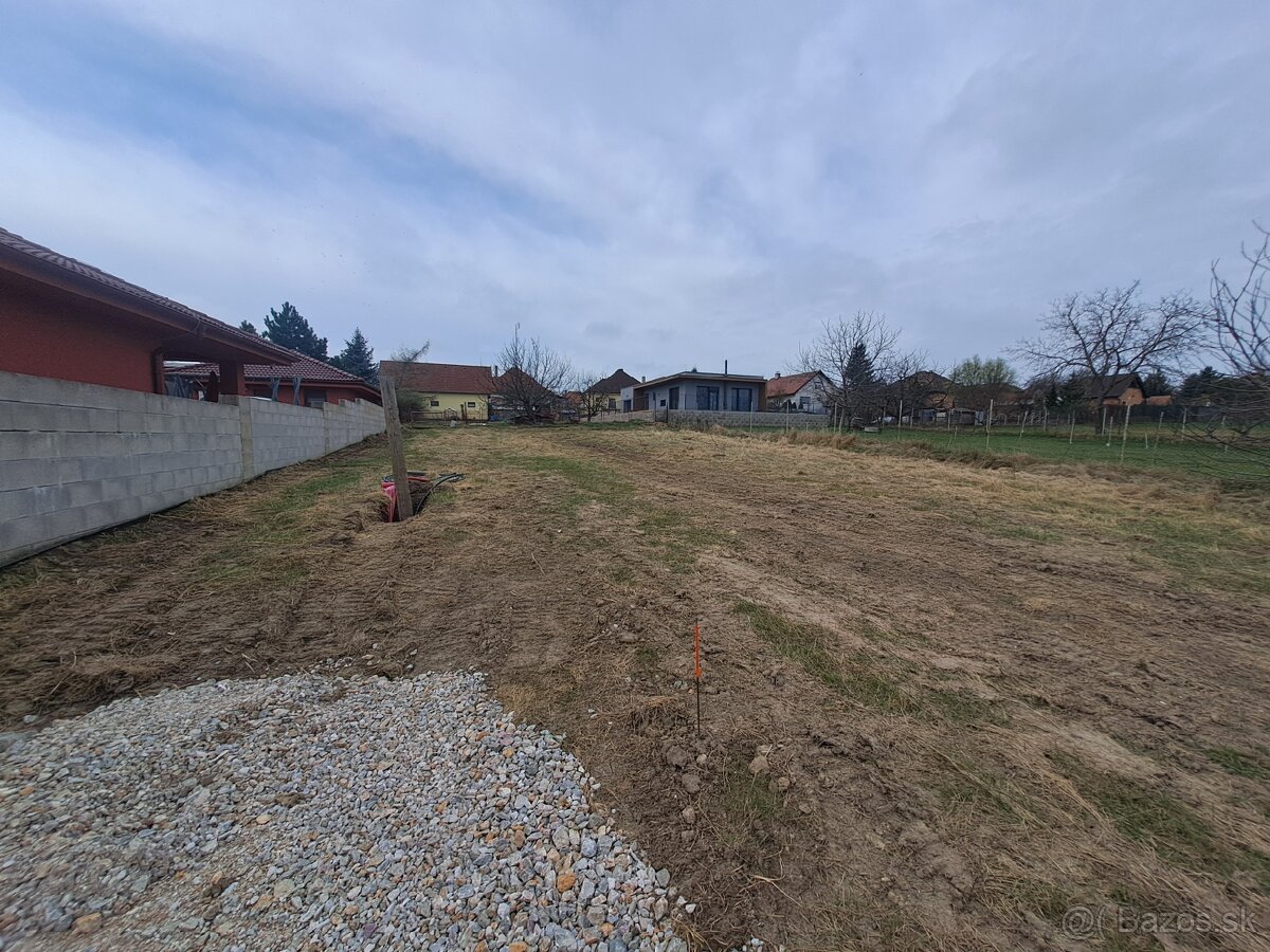 Predaj pozemku v obci Cabaj