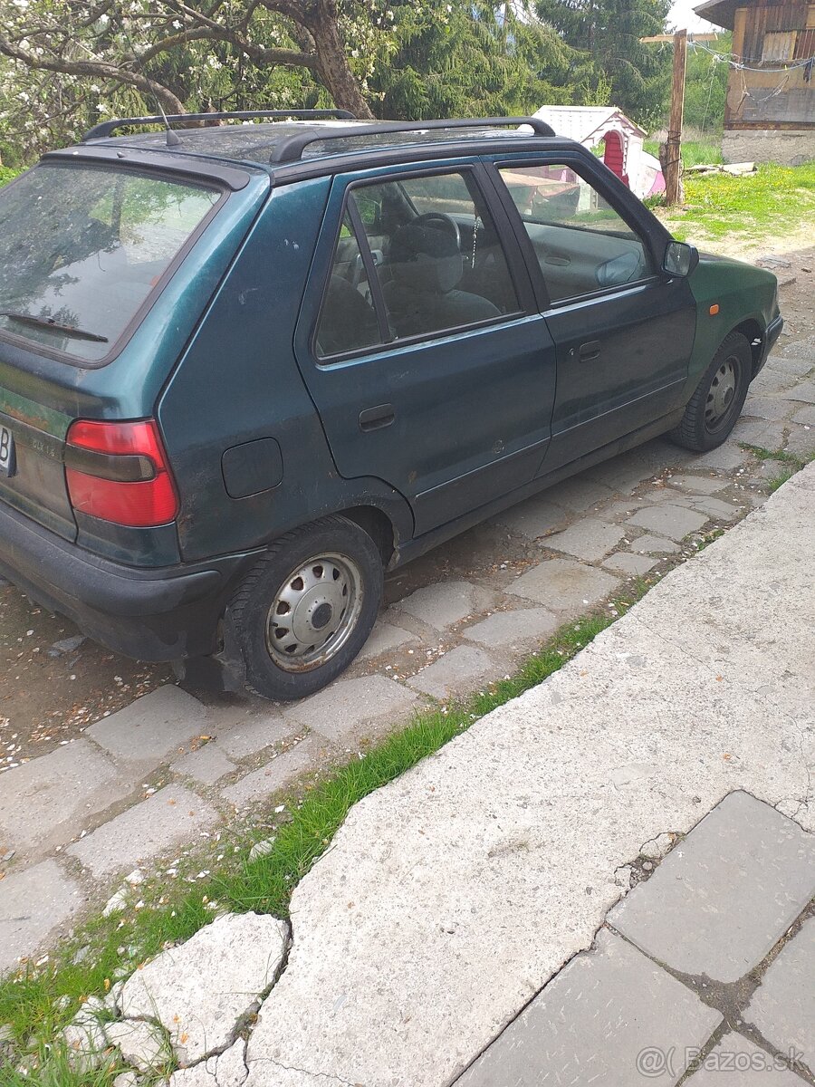 Predam škoda felicia 1,6 benzin