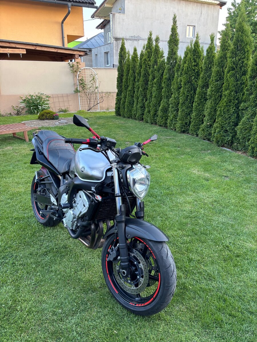 Yamaha FZ6