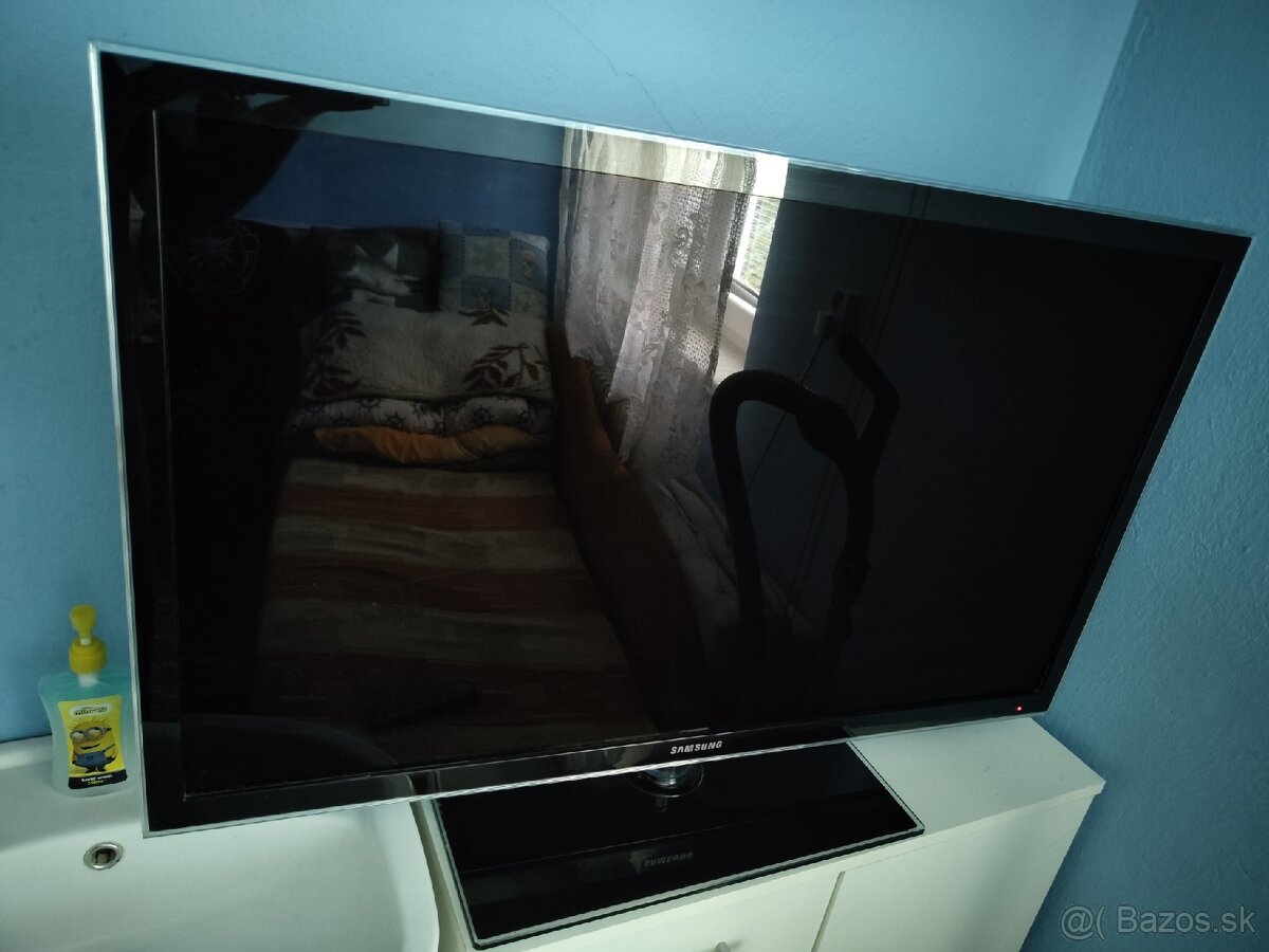 Samsung TV 102cm