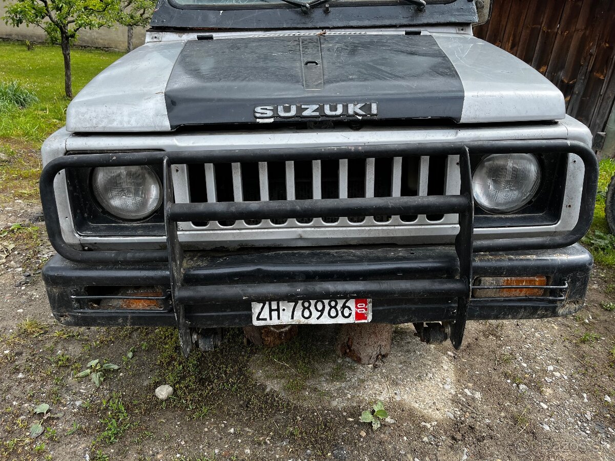 Predný ochranný/pevnostný nárazník Suzuki Samurai