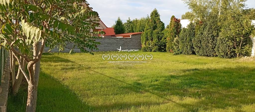 Lukratívny pozemok priamo v Trnave na výstavbu rodinného dom