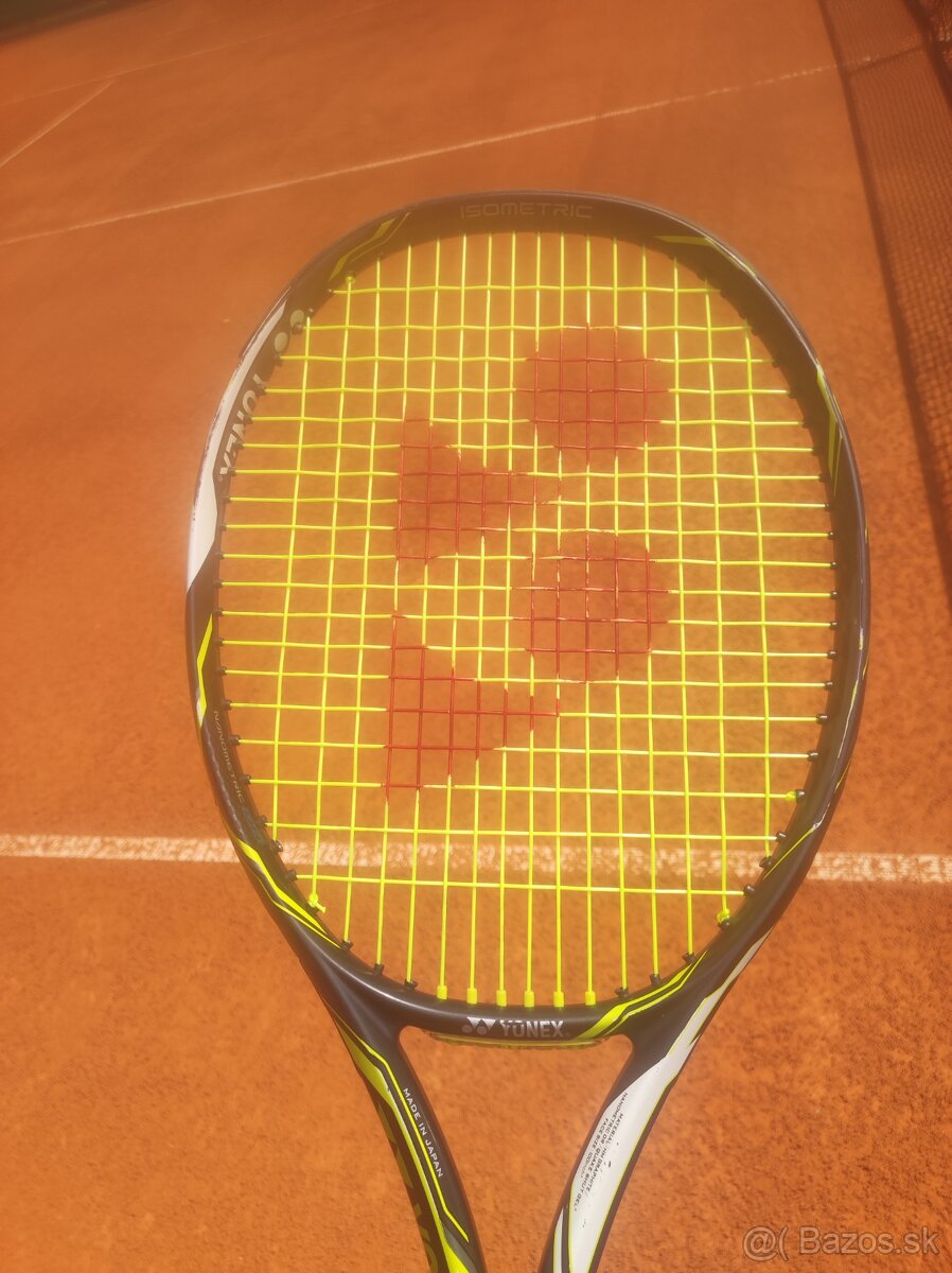 Tenisová raketa Yonex DR 100