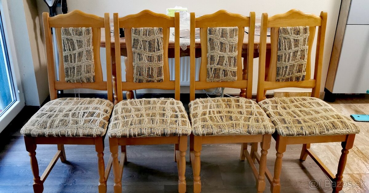 Predám jedálenské stoličky a stôl
