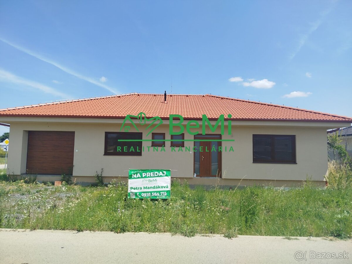 021-12-PAMA Novostavba - 4 izbový rodinný dom s 2 garážou -