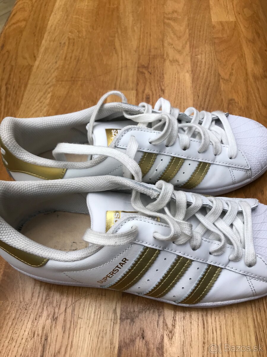 Adidas Superstar
