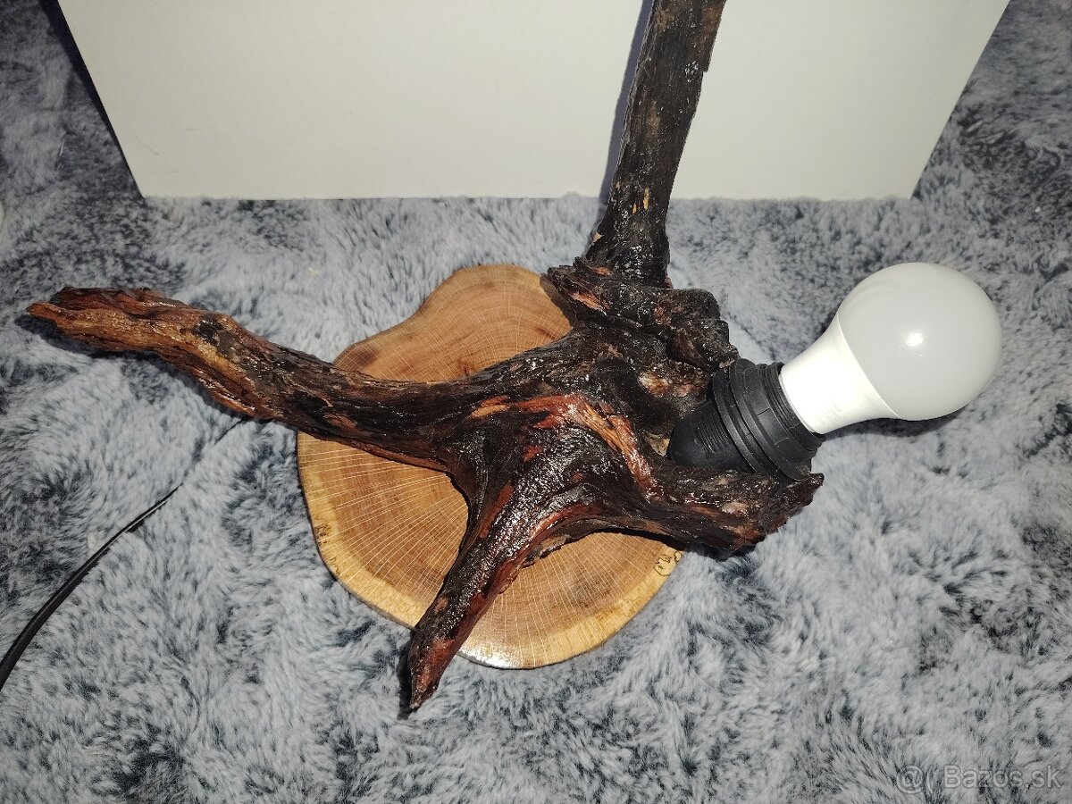 Stolná lampa