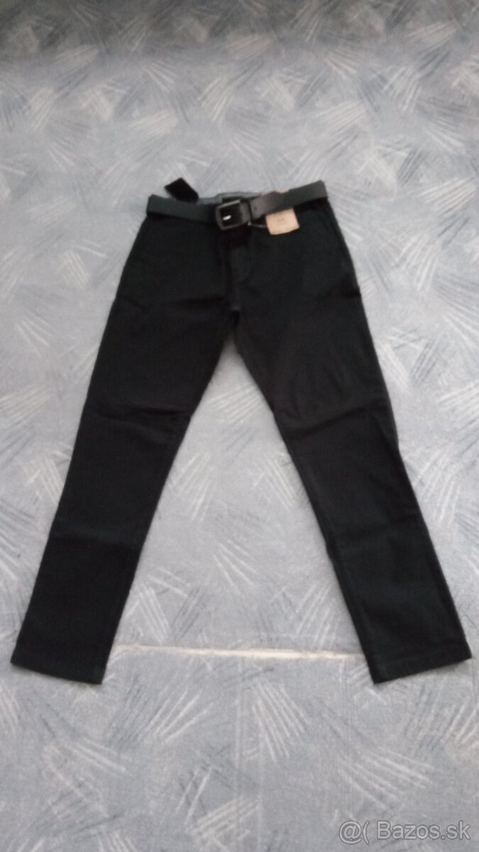 Elegantné pánske nohavice s opaskom