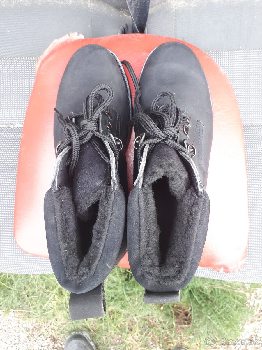 Pracovná teplá obuv