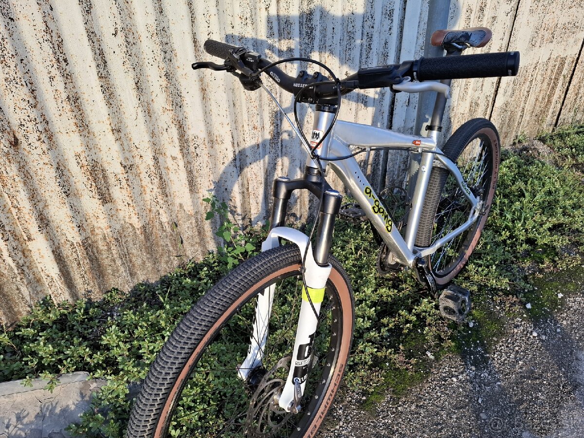 Author a-gang 9 mm, veľkosť M