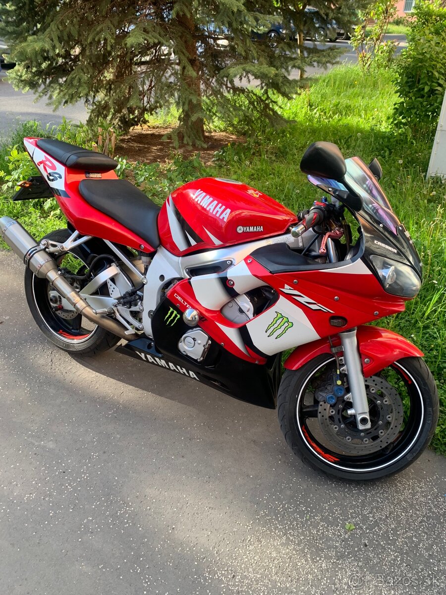 Yamaha R6