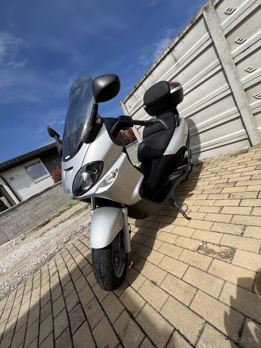 Piaggio X9 maxiskuter